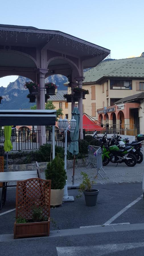 Hotel Restaurant Glaizette Л’Аржантьер-ла-Бессе Экстерьер фото